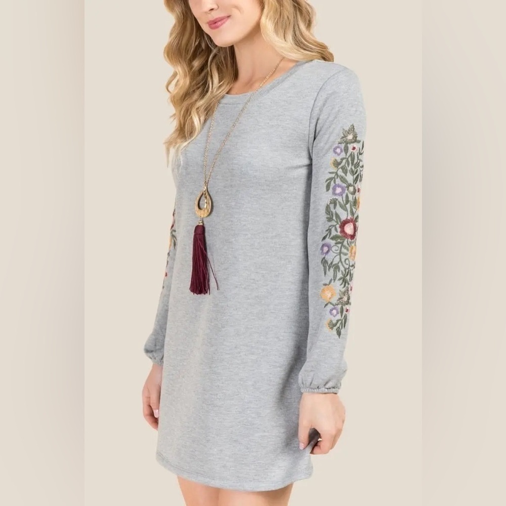 Francesca’s Alya Sweater Dress with Floral Embroidered Sleeves 💕 - Picture 2 of 8